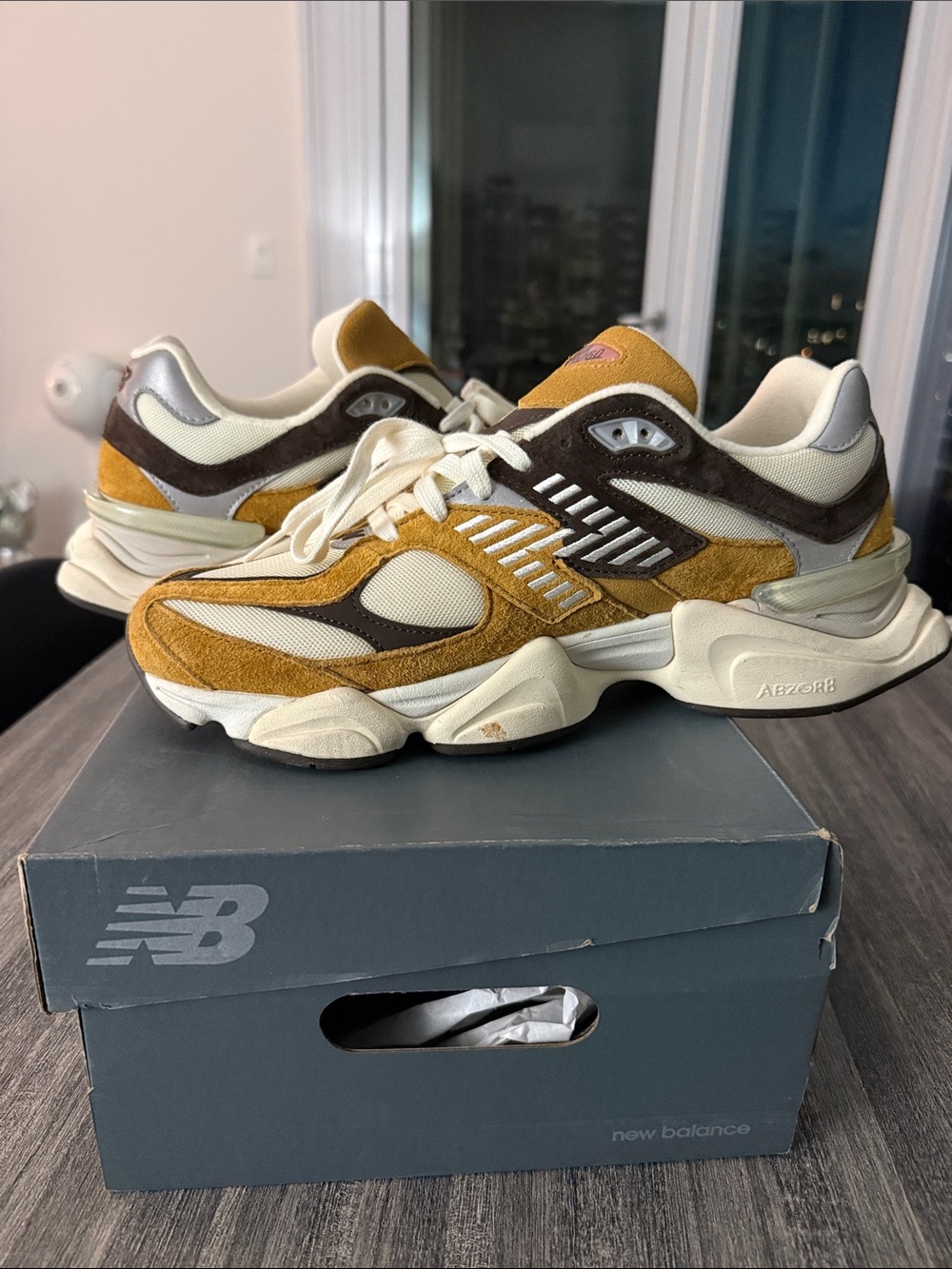 New Balance 9060 Sneakers - Picture 4 of 6